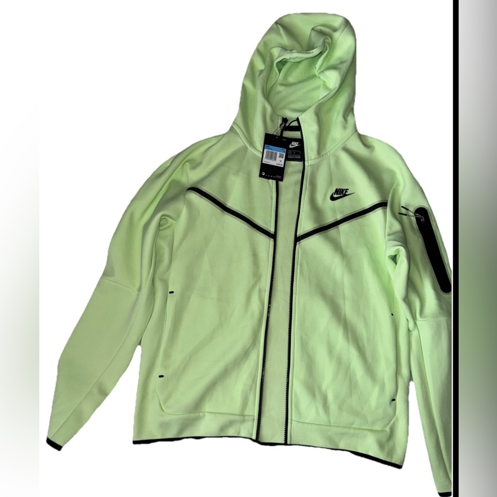 Nike Green Performance Jacket with Hood and Black Trim